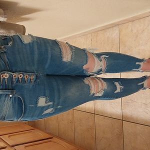 Used Blue Savvy, High waisted, light blue ripped jeans, size 3/26